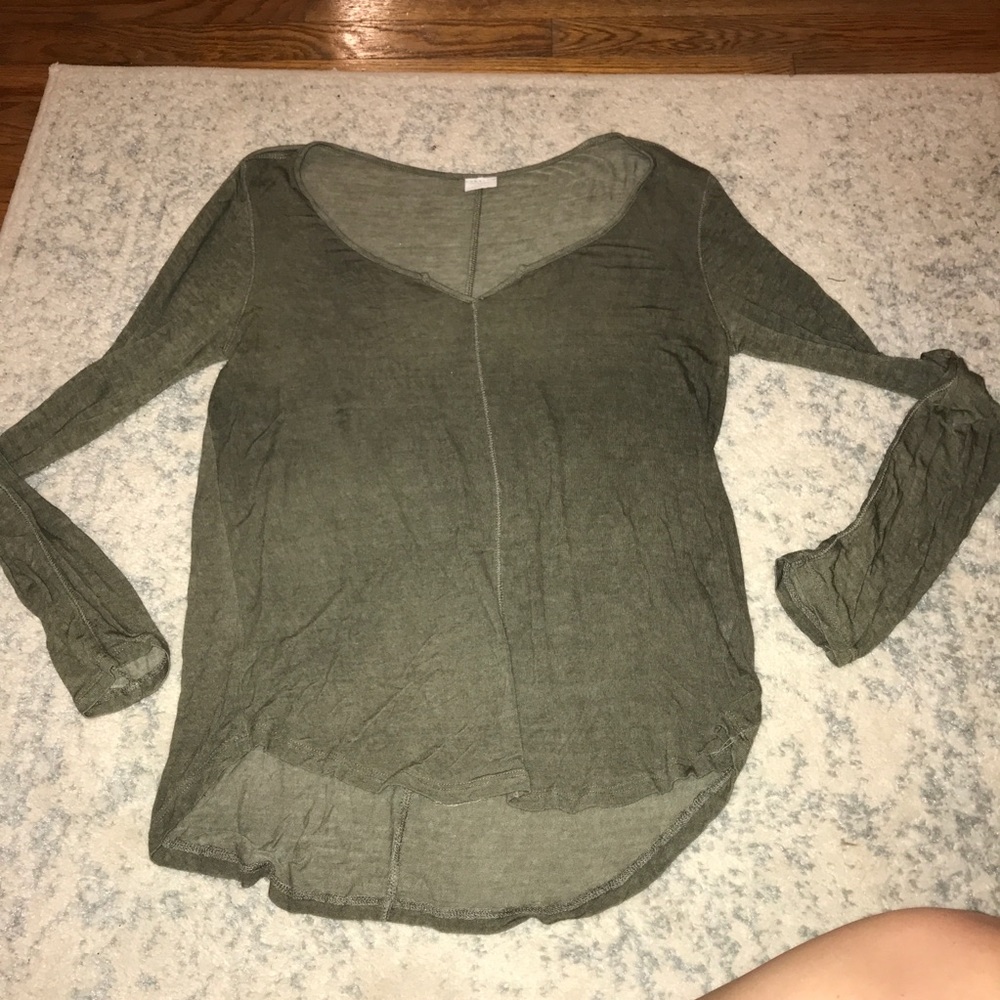 Light weight olive green top